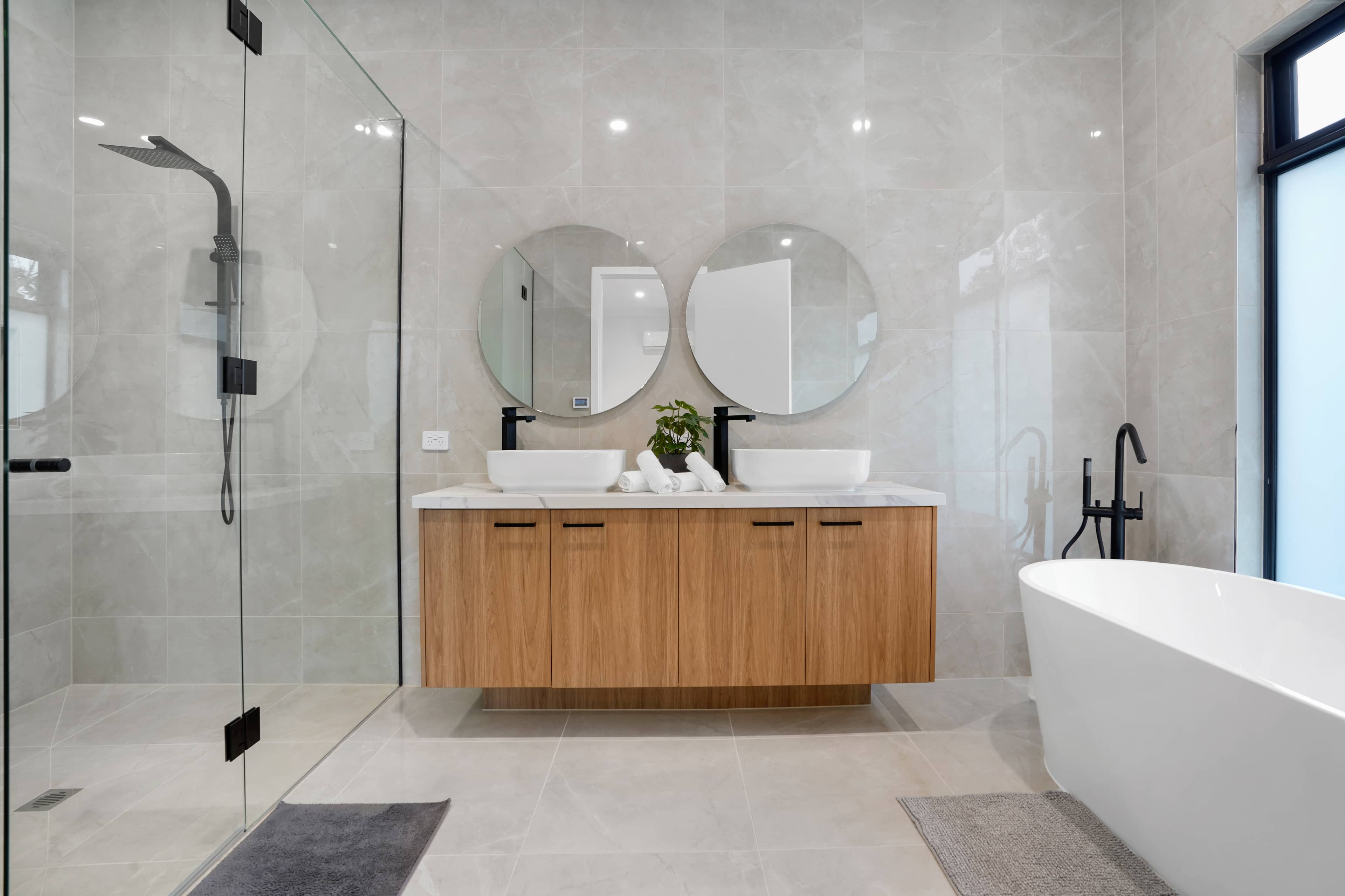 MAX Entertain Beachside Retreat - Amazing Backyard - Photo 39