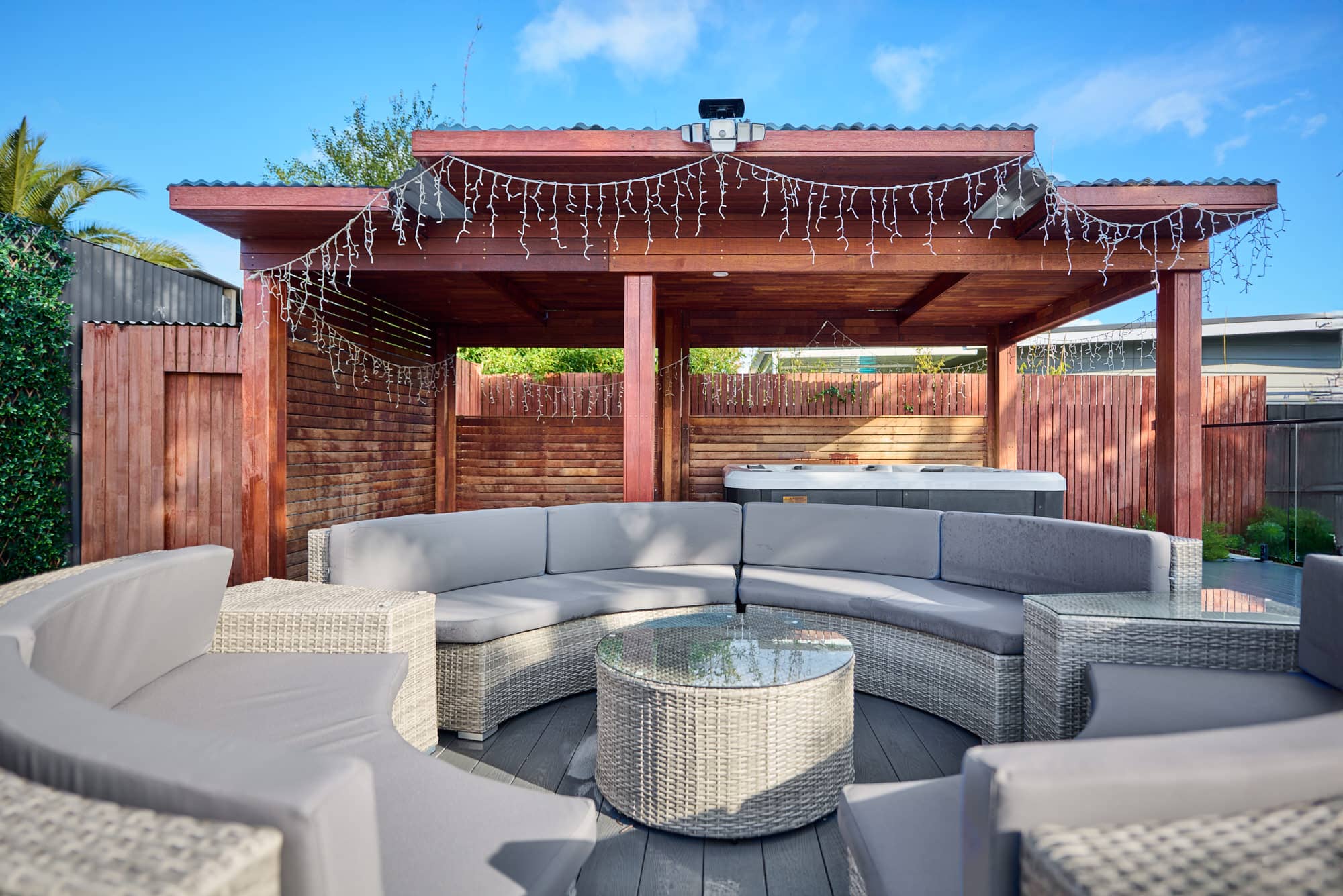 MAX Entertain Beachside Retreat - Amazing Backyard - Photo 13